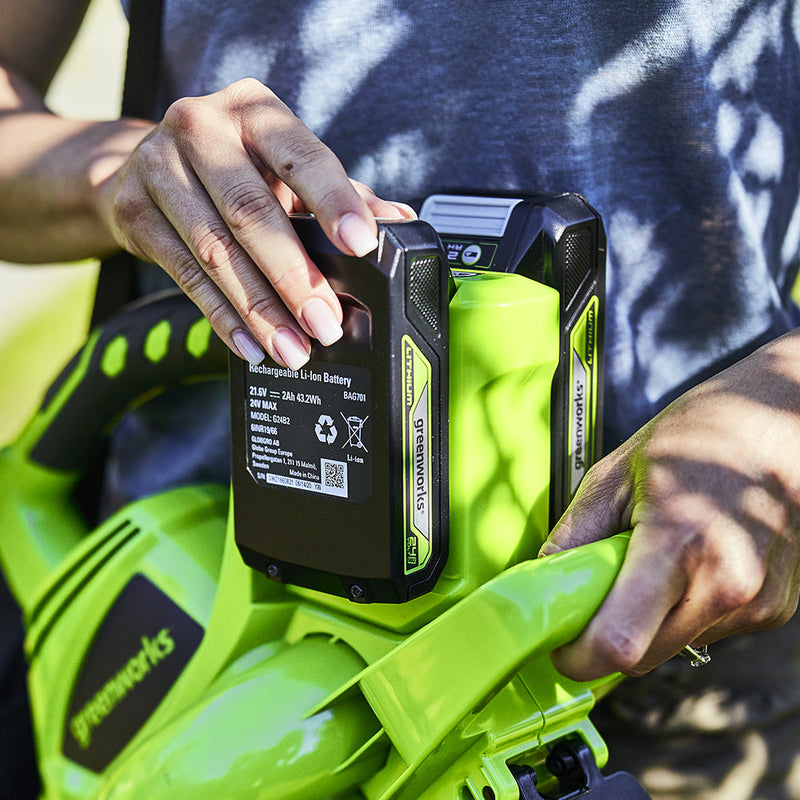 24V Starter Kit 2x2Ah Akkus + Doppelladegerät